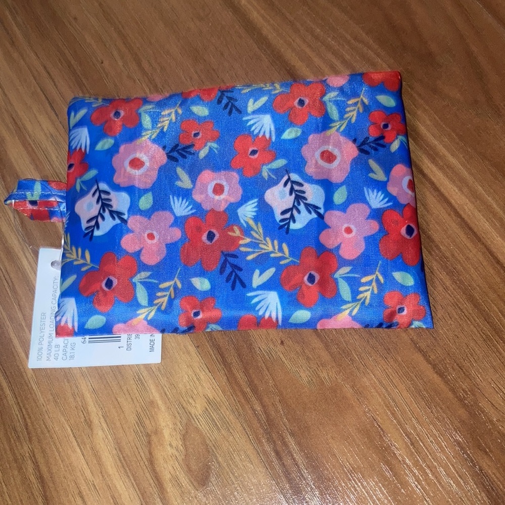 FINAL DROP🚨 💜 NWT reusable floral foldable grocery travel bag